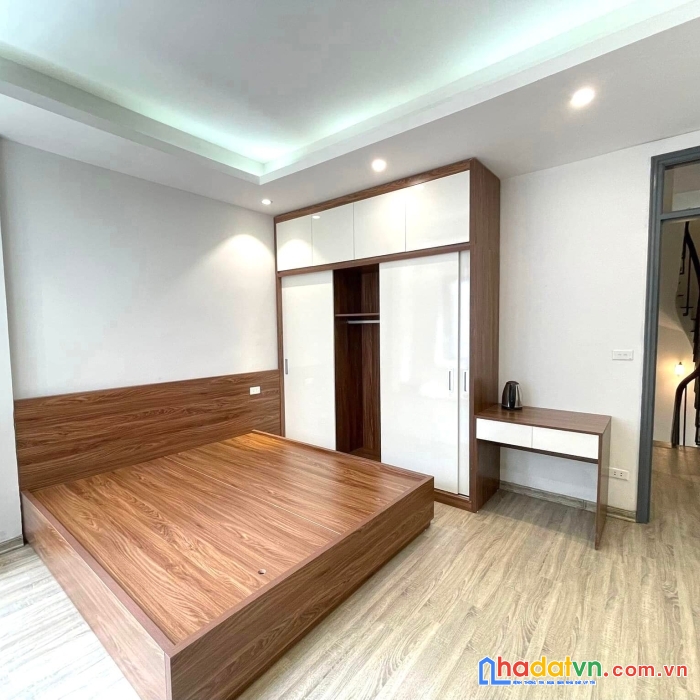 Bán nhà vũ tông phan, thanh xuân, ở ngay,gần ô tô, 36mx5t, 2,7 tỉ