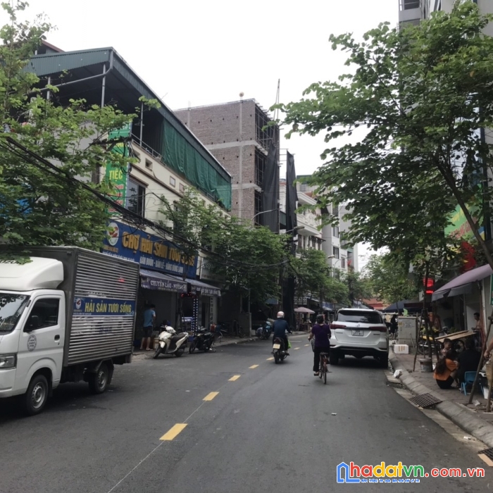 Hiếm ! nợ ngân hàng 2 tỷ bán cắt lỗ 5.5 tỷ
nhà 3 tầng mặt đường tứ hiệp