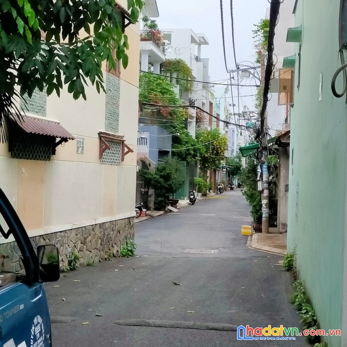 Bán nhà hẻm 2 xe tải, ngay tân son nhì tân phú, dtcn 67m2, giá 7.2 tỷ