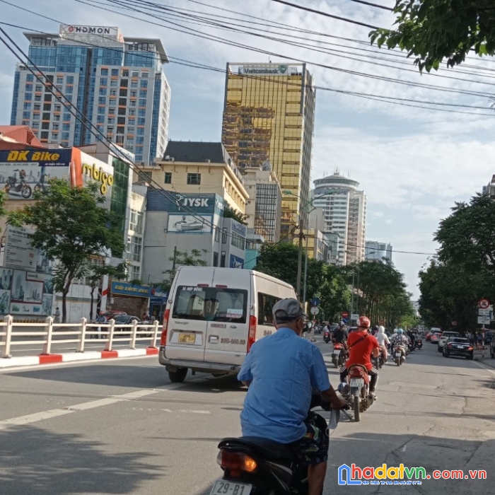 Bán nhà mặt phố sầm uất nhất quận ba đình, 99.6m2, giá 46,5 tỷ