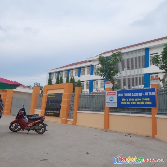 Nhà bán gấp nguyễn thị sáu q12 92m2. 3 tầng btct. giá chốt bất ngờ.
