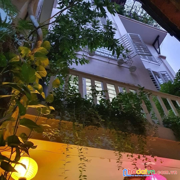 Đẳng cấp là mãi mãi, phốtrần hưng đạo - hoàn kiếm 48m,  6 tầng, mt: 7m, giá 23.5 tỷ.