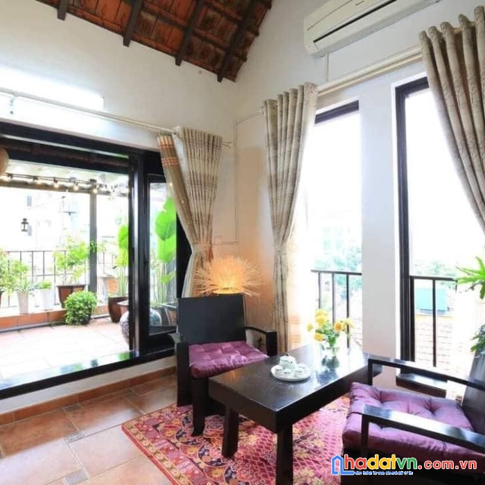 Ô tô đỗ cửa siêu ccmn dòng tiền 9 tầng thang máy 18 phòng, vương thừa vũ.