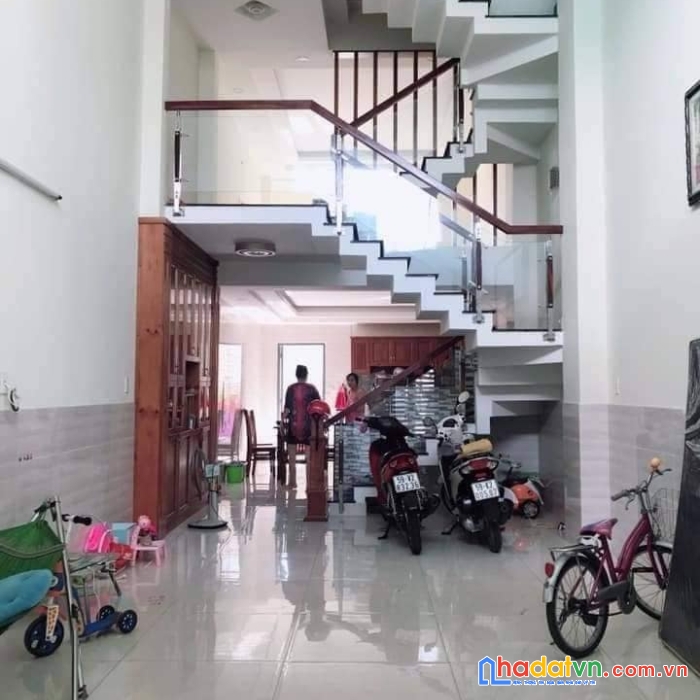 Nhà mới đẹp – hxh gần công viên làng hoa - dt 78m2 - 5 tầng btct  4pn - chỉ 6.9 t.ỷ còn tl.