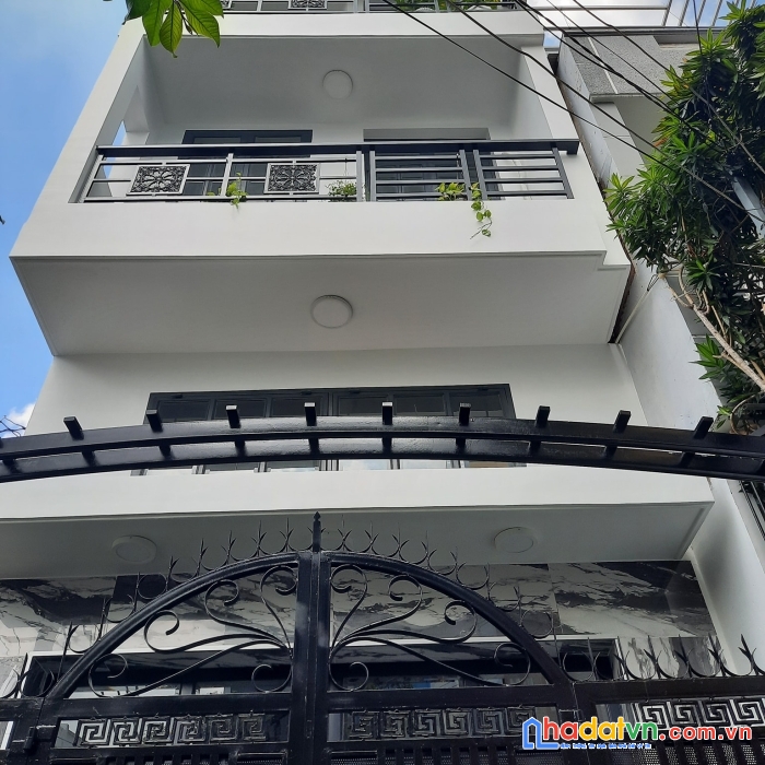 Quận 11, xe hơi vào nhà, 100 bình thới, gần vòng xoay lê đại hành, 40m2, 5 tầng, nhỉnh 7 tỷ, còn
