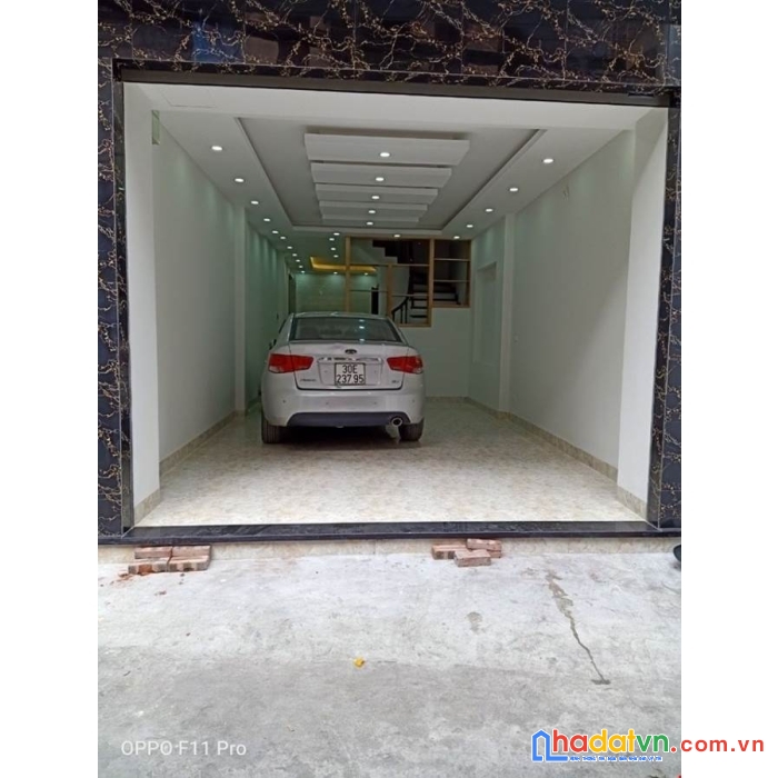 5.8  tỷ – chiến thắng – hà đông – ô tô tránh vỉa hè kinh doanh