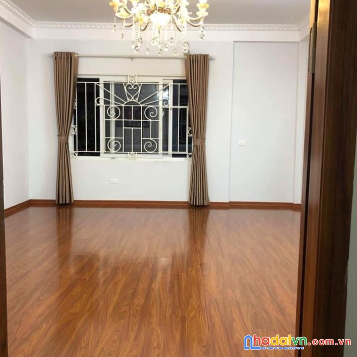 Mặt tiền kinh doanh bán gấp trong 1 tuần giá rẻ nhất khu vực quận 3, vườn chuối