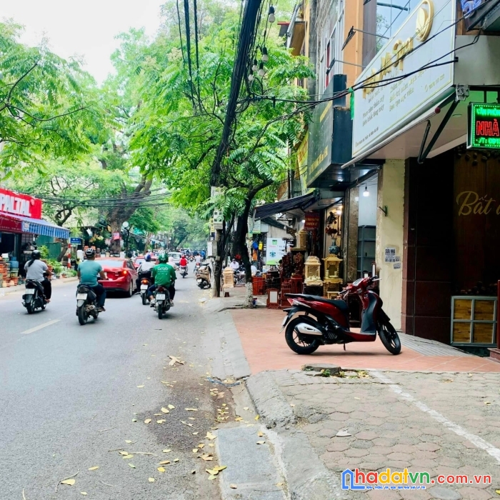 Trung tâm cầu giấy - 170m2 đất - mặt tiền 8m - vỉa hè 5m - thích hợp xây khách sạn