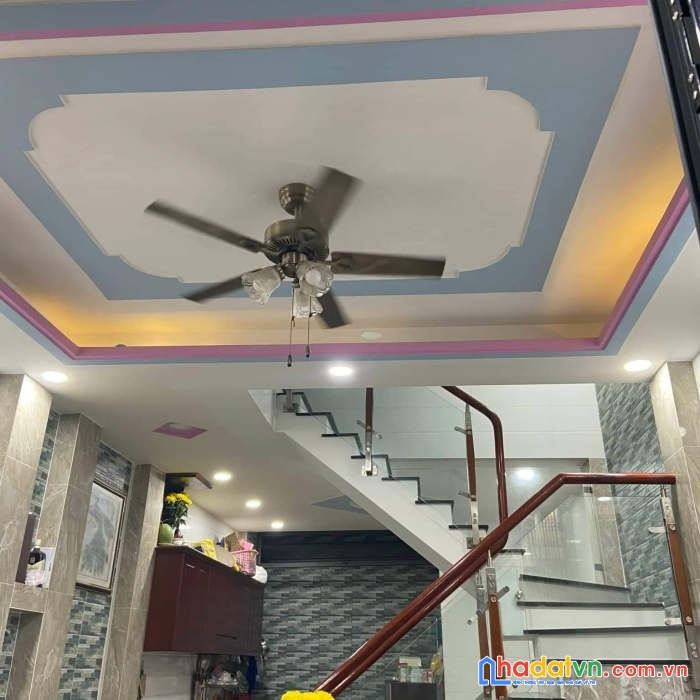 Nhà đẹp 2 tầng đường hồ văn tư 44m2 giá 3.7 tỷ ngay chợ thủ đức.