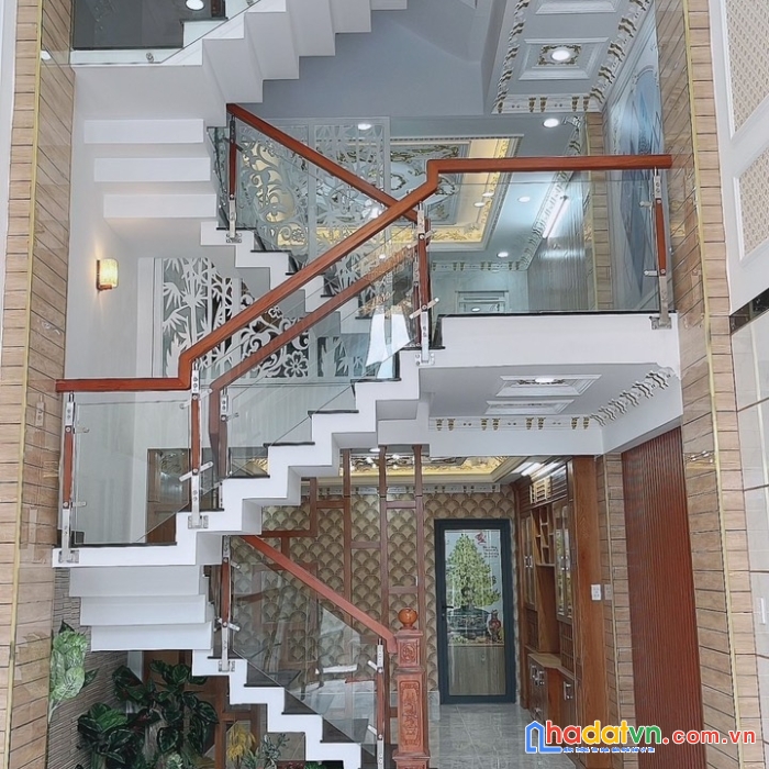 Nhà 5 tầng - hẻm xe hơi -  hương lộ 2 bình tân_ 63m2 _hẻm xe hơi quay đầu