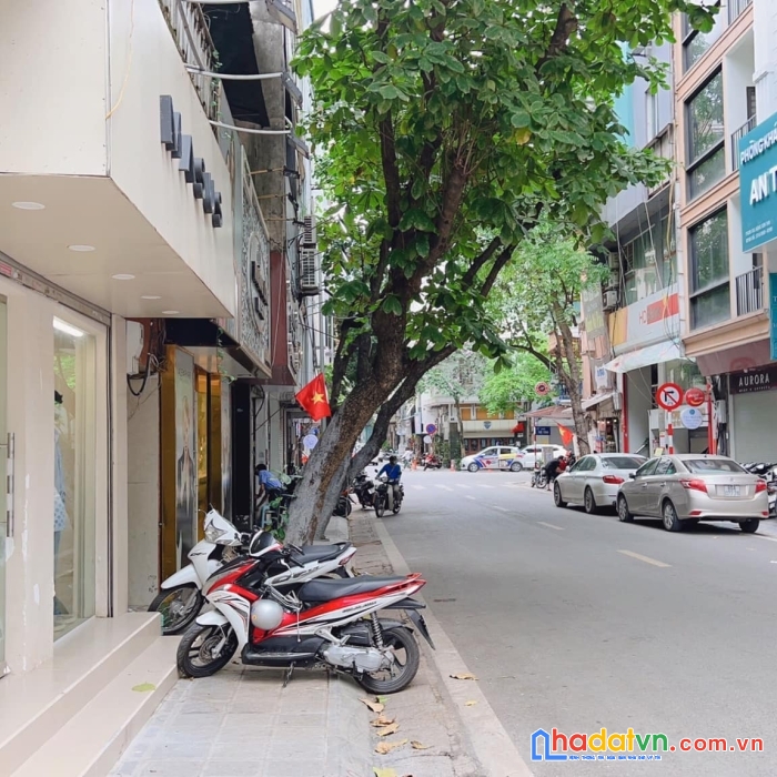 Bán nhà ngõ nông bùi thị xuân,26m2, 5 tầng, mt 6m giá 5.3 tỷ.