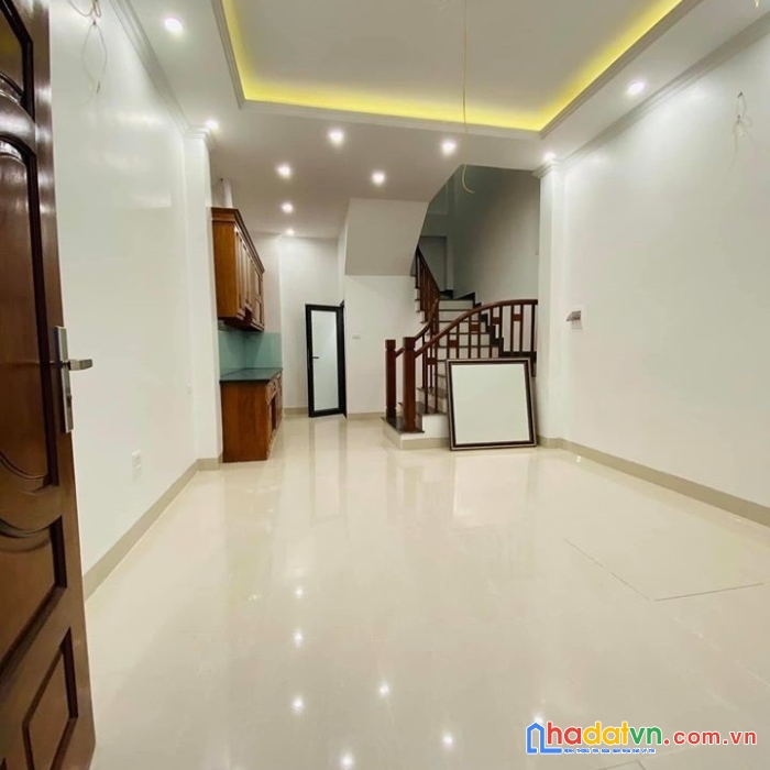 Bán nhà văn tiến dũng - 38m2 - lô góc - 4.1 tỷ