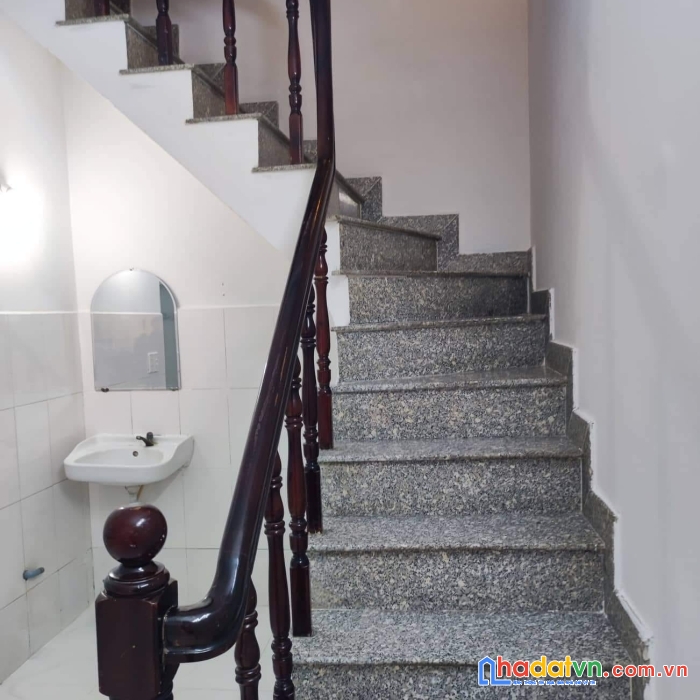 Sát mặt tiền - 70m2 - nhà mới ở ngay - thới an - quận 12 - chỉ 2.95 tỷ tl