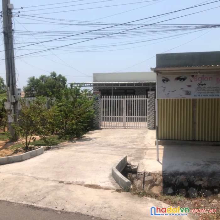 Bán 2500m2 đất mặt đường trần bình trọng, thiện nghiệp, tp phan thiết, bình thuận (đã có sẵn nhà)