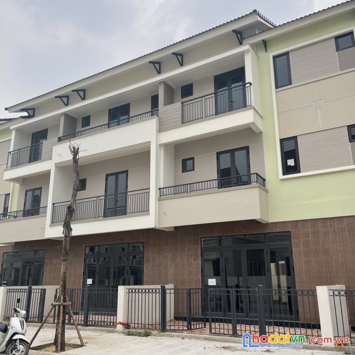 Bán gấp căn liền kề trục thông tại thành phố từ sơn chỉ từ 50tr/m2