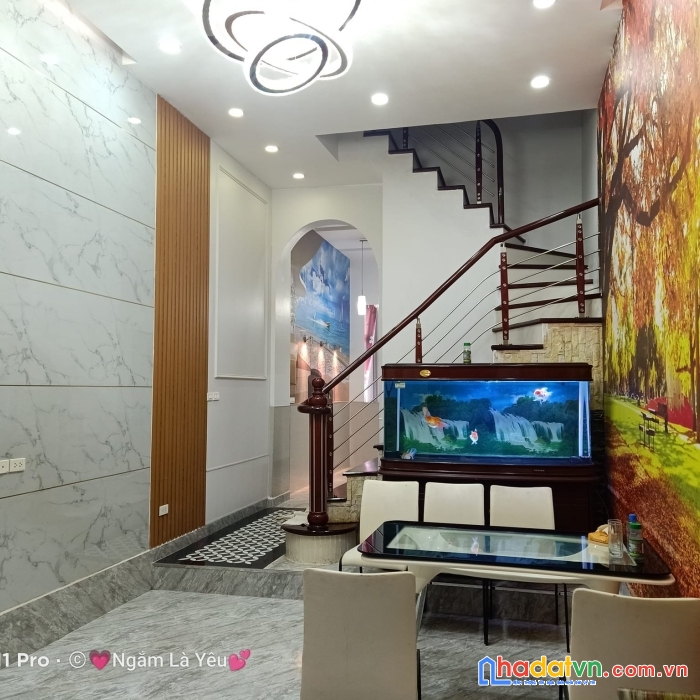 Phố tân mai gần phố - ô tô đỗ cửa 60m2 giá 7 tỉ.