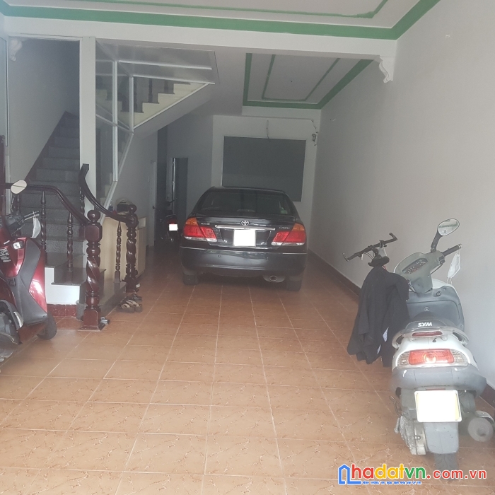 Cho thuê mặt bằng 100m2 đường nguyễn thái học, tpvt giá 10 triệu