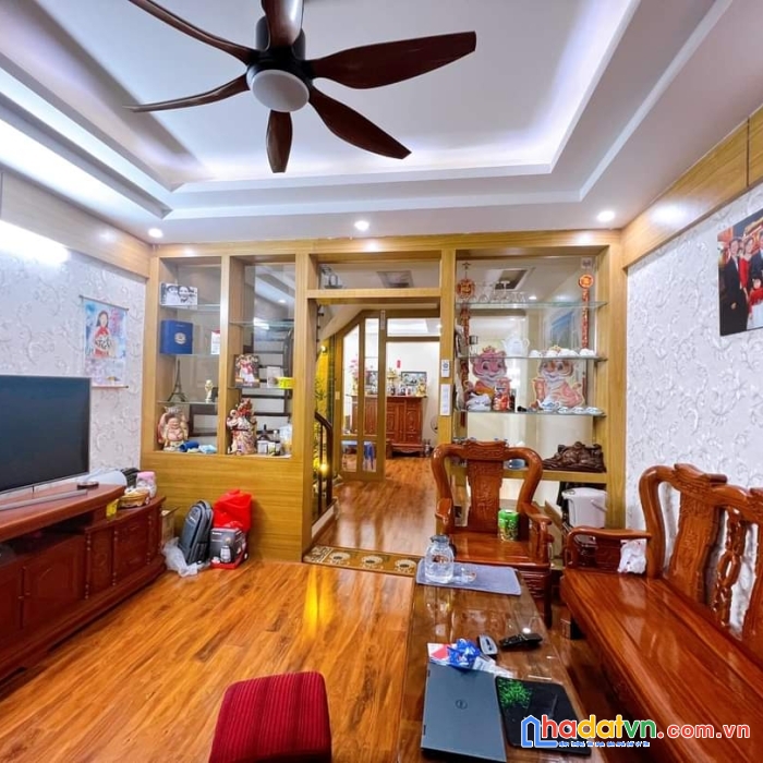 Bán nhà văn la hà đông-đường thông-kinh doanh-ô tô cách 20m-nhà đẹp ở ngay-38m2-3.1 tỷ