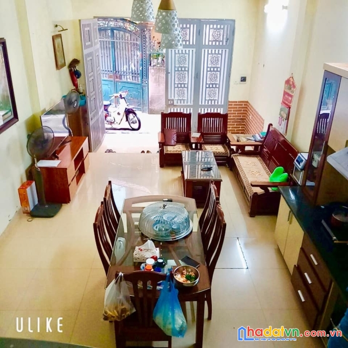 [bán nhà cầu giấy]nhỉnh 4 tỷ nhà 4 tầng 44m2 ngõ rộng-nông