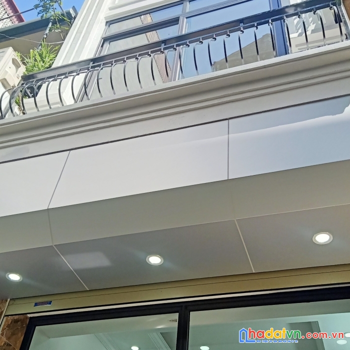 Bán gấp nhà trần phú hà đông-phân lô-ô tô-2 thoáng-kinh doanh-sát mặt phố-45m2-giá 5.6 tỷ