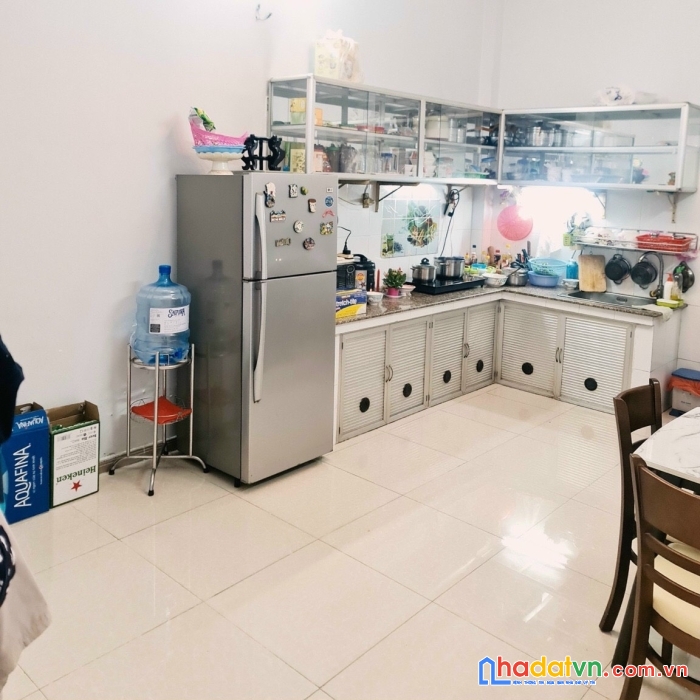 Nhà hẻm 4m, lê quang định, 4 x 14m, 3 lầu, 6.3 tỷ, bình thạnh
