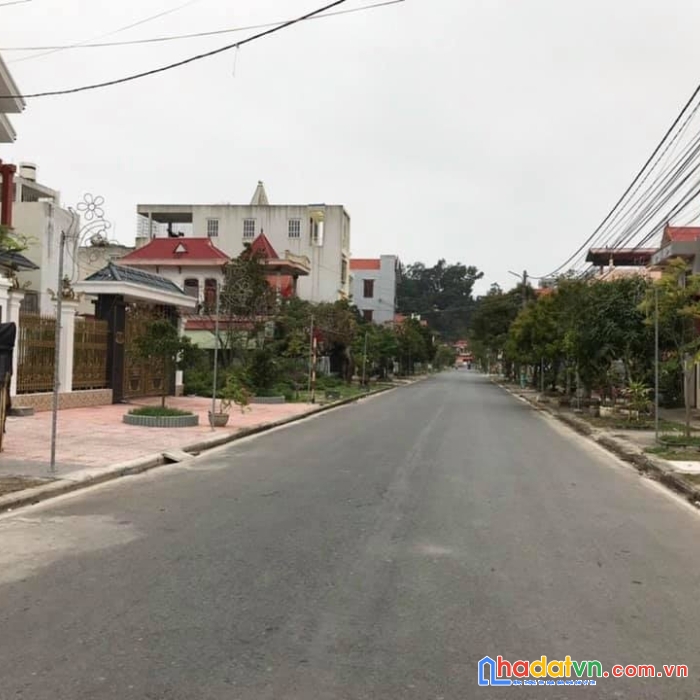 Mặt đường tuyến 1 thanh niên 100 m2, ngang 5m tdp ngọc sơn, phường ngọc xuyên, đồ sơn chỉ 3,x tỷ