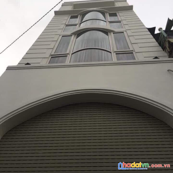 Chính chủ cần bán nhà hẻm 182 đề thám, quận 1. tp hồ chí minh