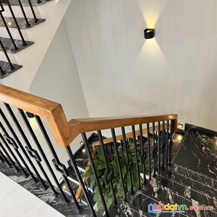 Bán nhà chùa bộc -phạm ngọc thạch - quận đống đa, ô tô  - 10m ra phố - chủ tự xây. 40m2 x mt 4m,