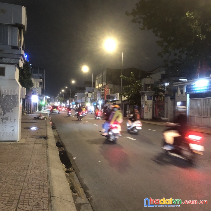 Ba gác thông, ngang 4m, 4 tầng btct, nguyễn kiệm, phú nhuận, giá 6  tỷ 500 tl.