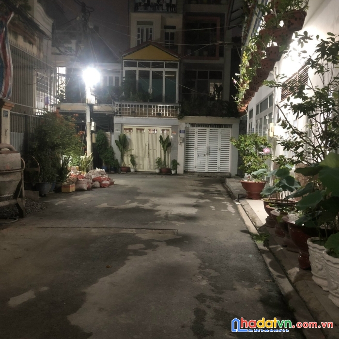 Xe hơi vào nhà, nở hậu, 95 m2, đồng xoài, tân bình, giá nhỉnh 12 tỷ, chỉ 126 tr/m2