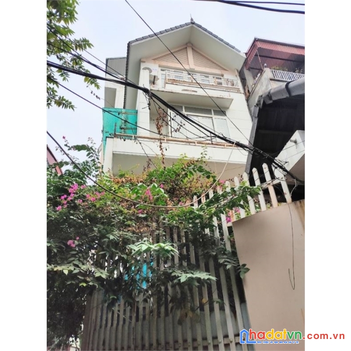 Bán nhà nguyễn văn cừ 52m x5 tầng, mt6m, lô góc, cửa ô tô tránh,5,1 tỷ