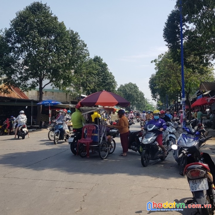 Bán 2 lô đất 172m2 full thổ cư gần kcn phước đông giá 700tr