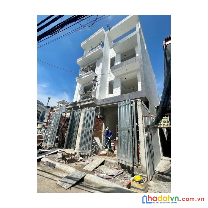 Bán nhà mặt tiền đường gần ngã 4 hưng long bình chánh