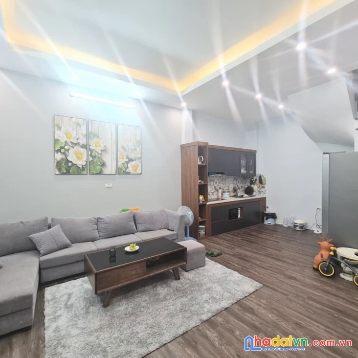 Chính chủ cần bán gấp căn nhà vị trí đẹp tại hoàng mai-hà nội