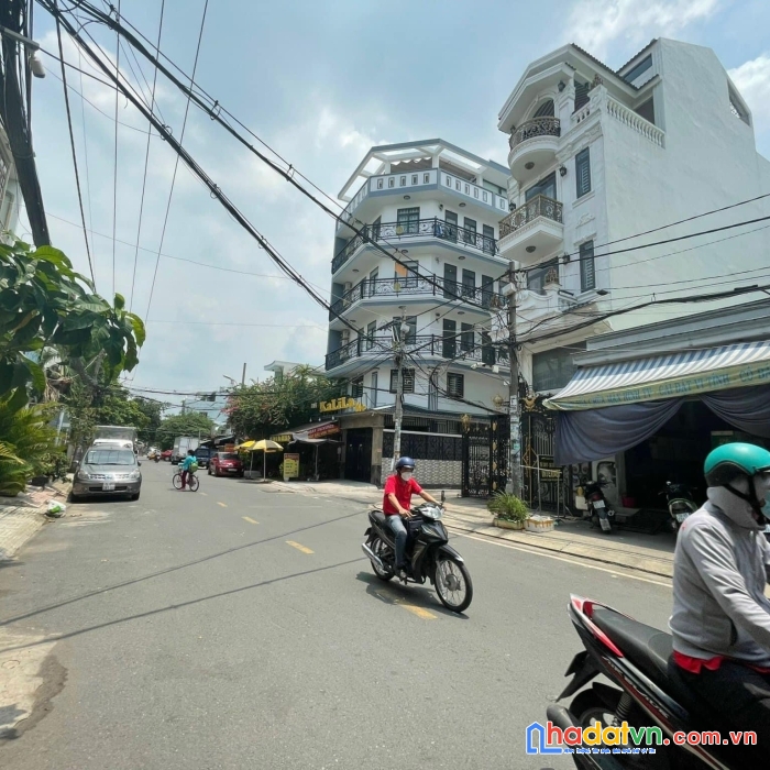 Ban nha quan go vap duong phan huy ich p14