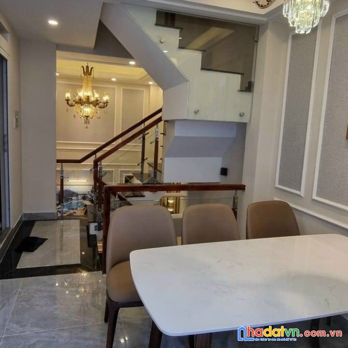 Nhà đẹp, 4 x 12m, chỉ 8 tỷ 700, hẻm 5m chu văn an, bình thạnh