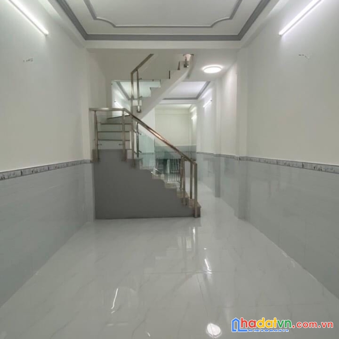 Bán gấp nhà đường âu cơ q. tân phú, 50m2, chỉ 4.95 tỷ