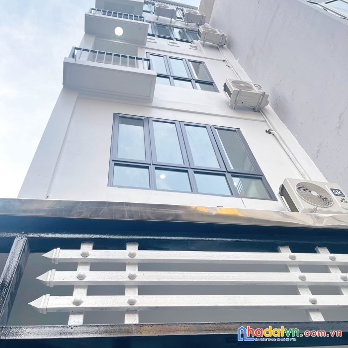 Bán nhà trần thái tông - cầu giấy cực độc ~ 100tr/m2, ccmn, 62m2 x 5 tầng, 6.35 tỷ