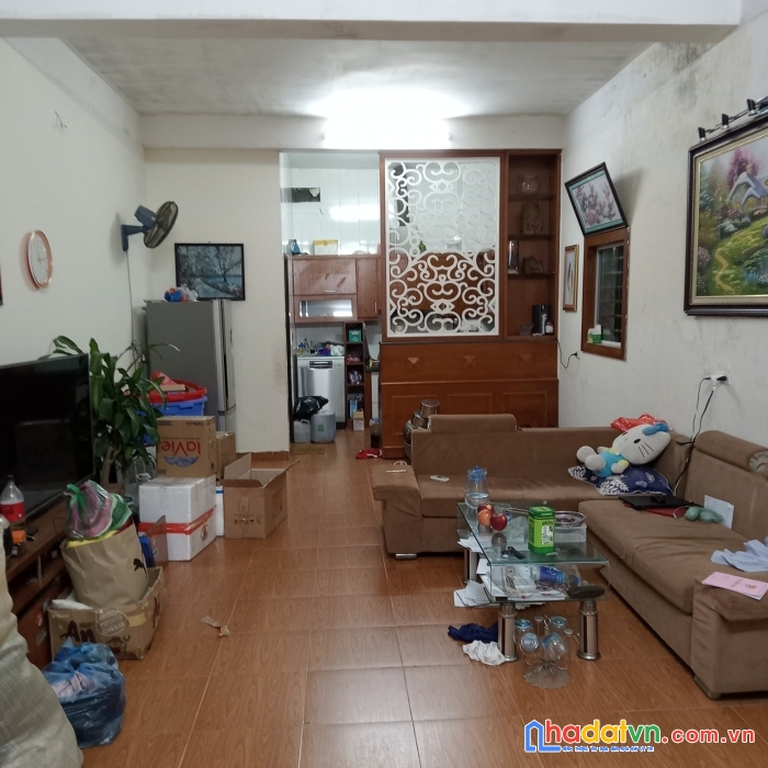 Gia đình cần bán căn nhà ở thụy khuê 48m2, giá 3 tỷ 8.