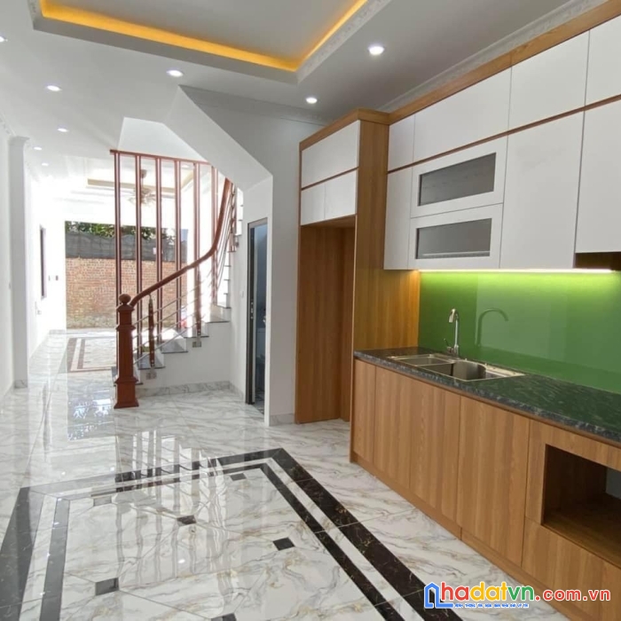 Bán nhà 35m2 - nguyễn văn cừ - long biên 4tỷ.
nhà 5 tầng, mt 3,8m, 6 ngủ đầy đủ công năng.