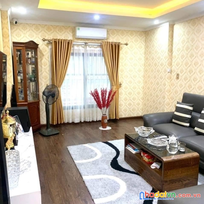 Nhỉnh 3 tỷ - nhà mới đẹp - ô tô đỗ cửa - để lại nội thất chỉ việc xách vali về ở.
bán nhà phân lô