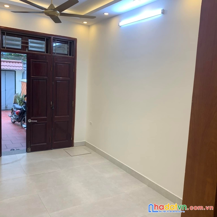 Bán nhà ngọc lâm, long biên-68m2, ngõ thông, gần phố