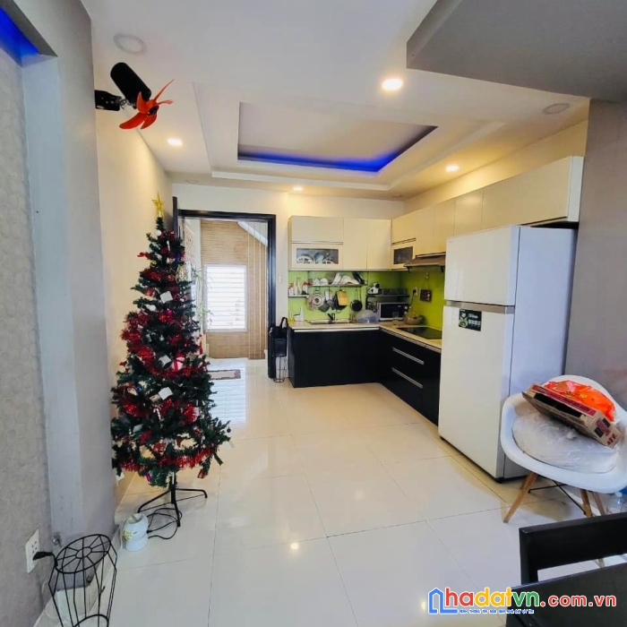 Bán nhà mới đẹp hxh - đường tân thành - 53m2 - 5 tầng - nhỉnh 8 tỷ còn tl