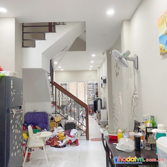 Sau căn mặt tiền 80m2 hxh 3t cách mạng tháng 8 quận 10 chỉ 7 tỷ