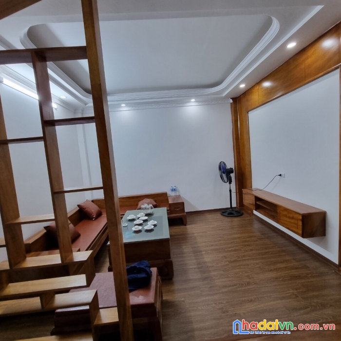 Cực nét, kd, oto đỗ cửa nhà lai xá 38m 5t chỉ 3.5tỷ, tiện ích khu đô thị.