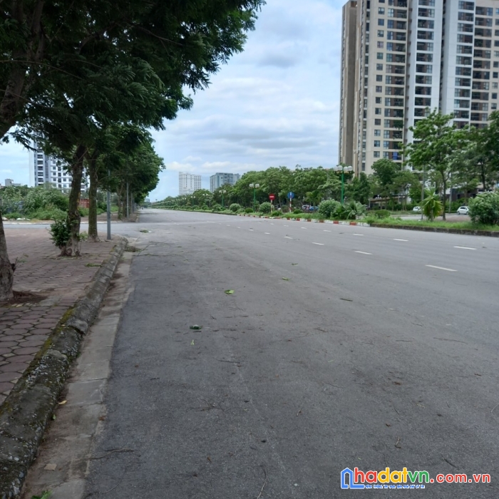 Cực đẹp! tái định cư giang biên, long biên, 40, đường8m, vỉa hè 3m, kd, 5,2 tỷ