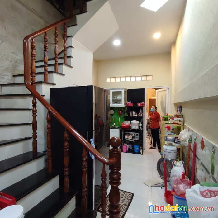 Khu nhà 3 tầng lê văn sỹ 3,5x14 10m hẻm xe tải , sát chợ trần hữu trang