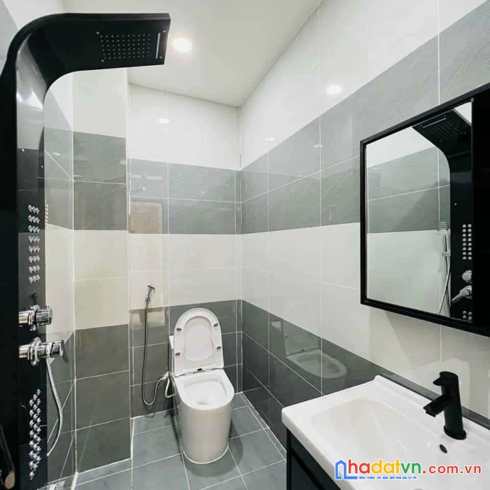 (phú nhuận) nhà đẹp, 4 x 18m, 4 lầu, 9 tỷ 500, nguyễn đình chính