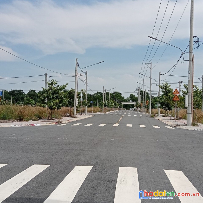 Ngộp bank cần thanh lý 2 lô liền kề lk25 kdc nam long, bàu bàng, giá tốt