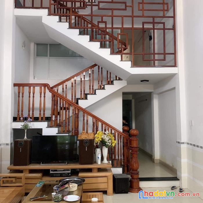 Chủ cần tiền bán gấp nhà 3 tầng đúc kiệt 7m đường trần cao vân
